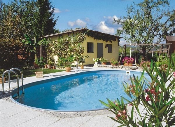 Овальный каркасный бассейн